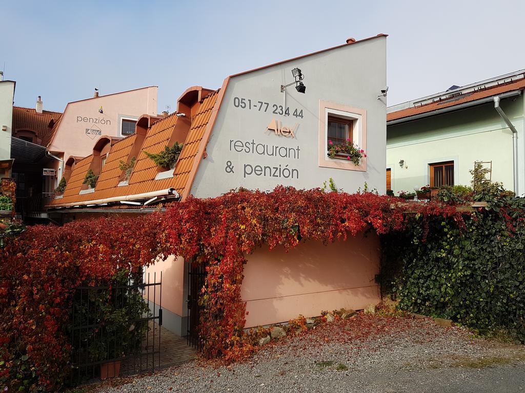 Alex Pension Prešov Esterno foto
