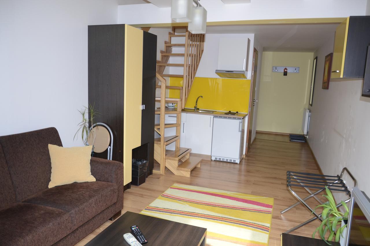 Alex Pension Prešov Esterno foto